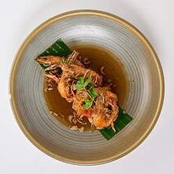 Goong Pad Nam Makham Piek