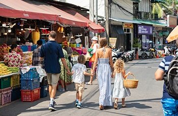 Explore Fresh Seafood Markets in Phuket and Dine Local