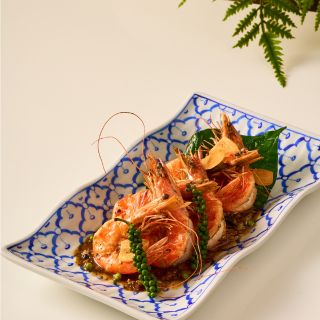 Deep-Fried Prawn Garlic Pepper Sauce  at our Phuket Thai restaurant